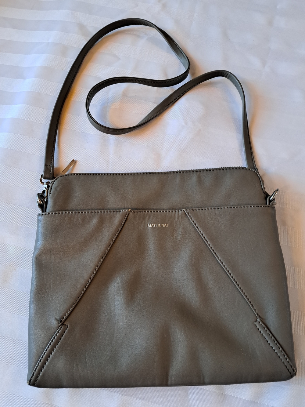 Matt & Nat Grey Crossbody Bag